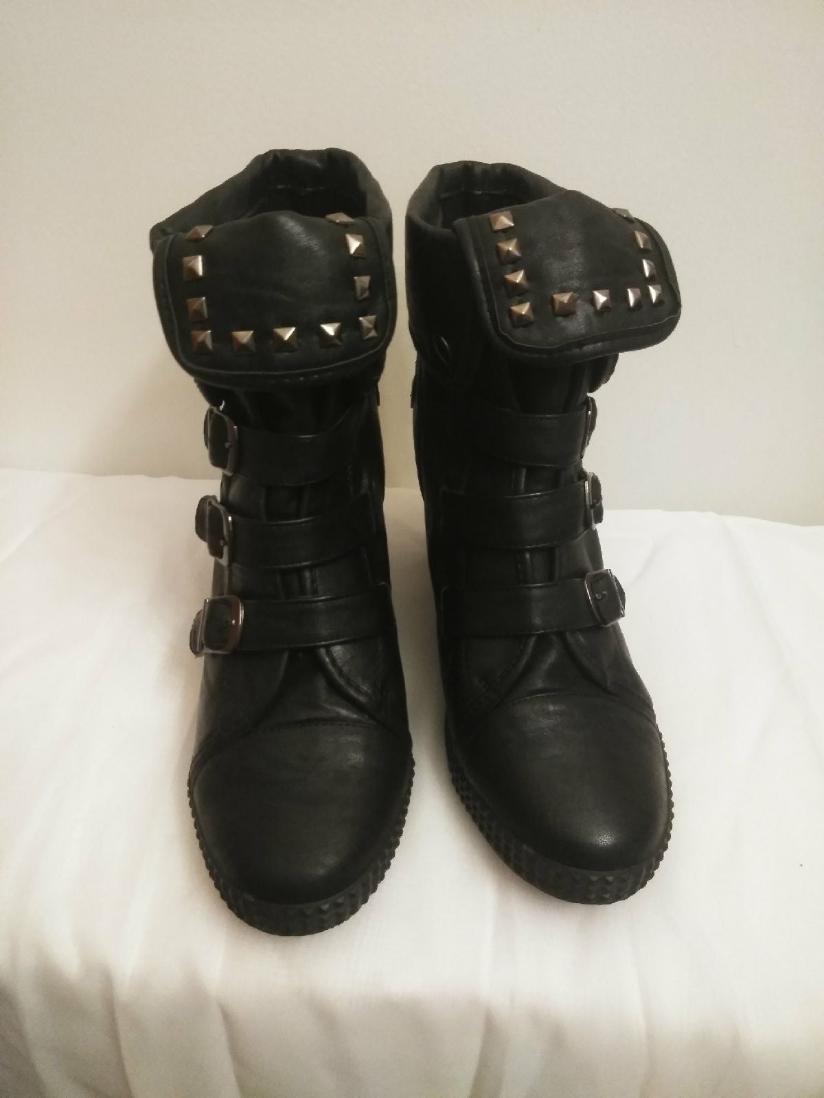 Bucco wedge Boots size 9