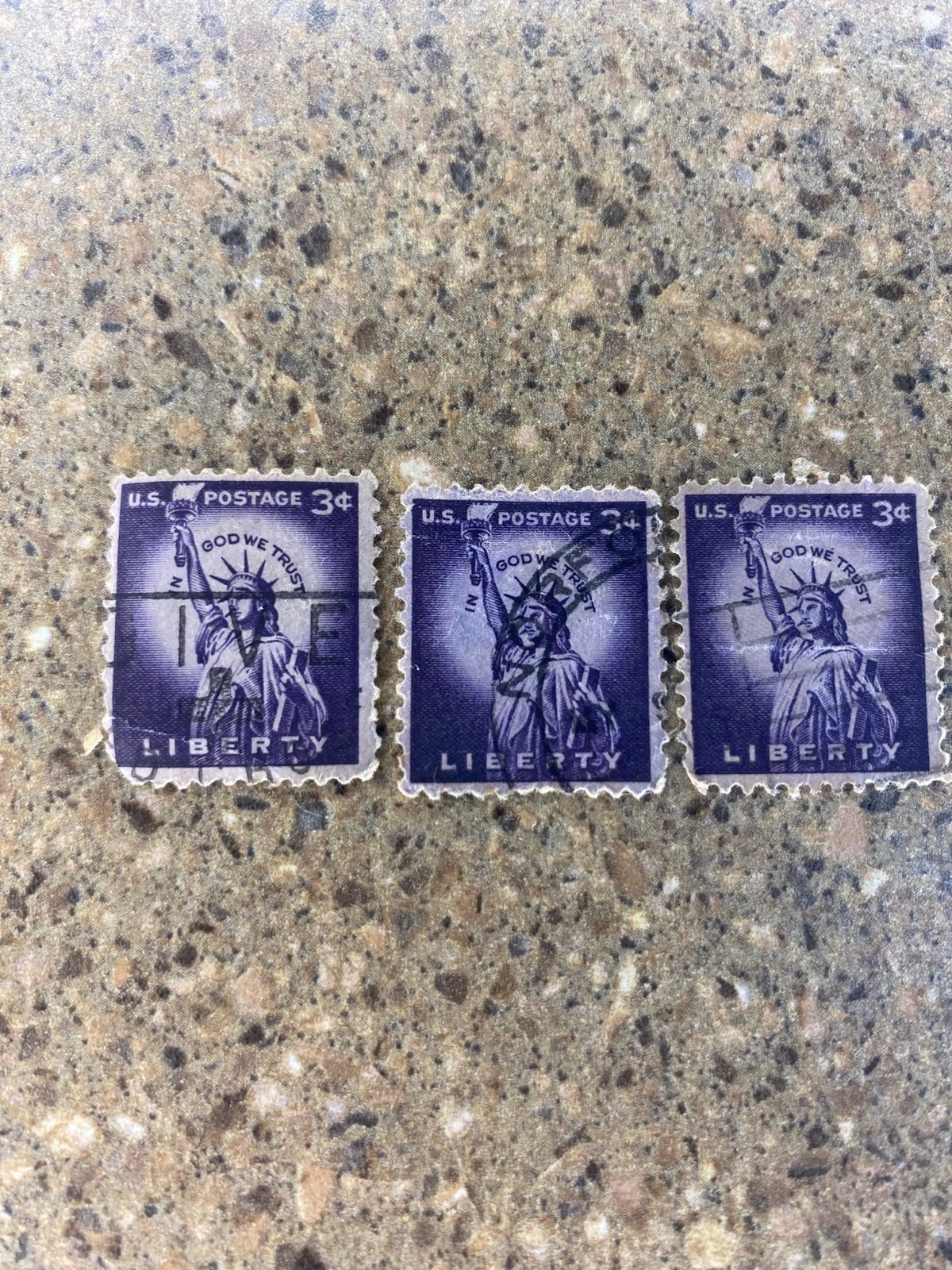 Vintage US Postage Stamps - Stamps