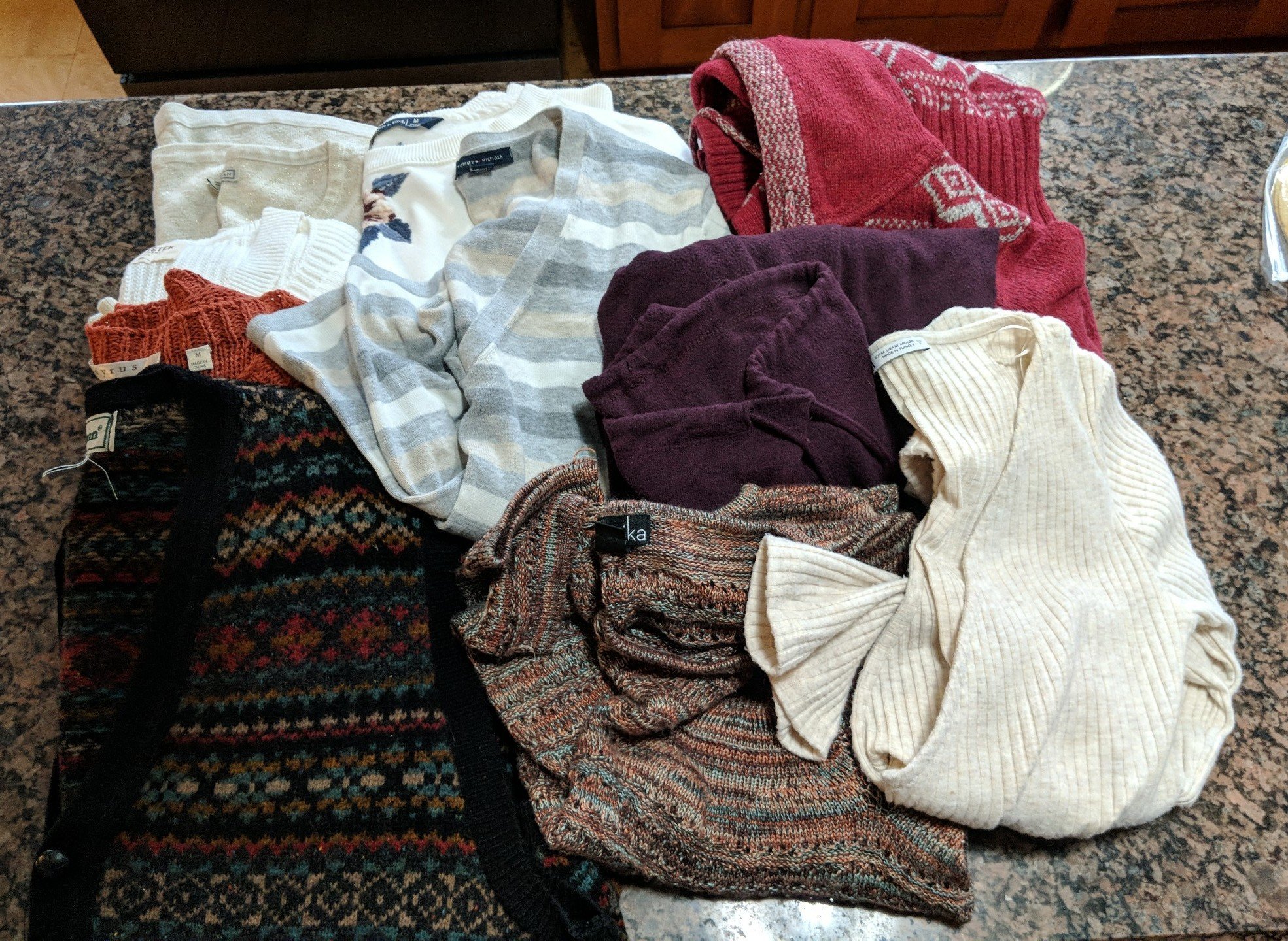 Women's Bundle of 10 Sweaters size Medium