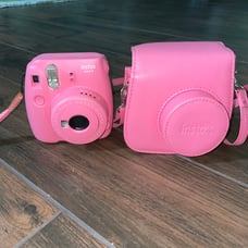 Fujifilm Instax Mini 9 Instant Camera & Carrying Case - Flamingo Pink No Film