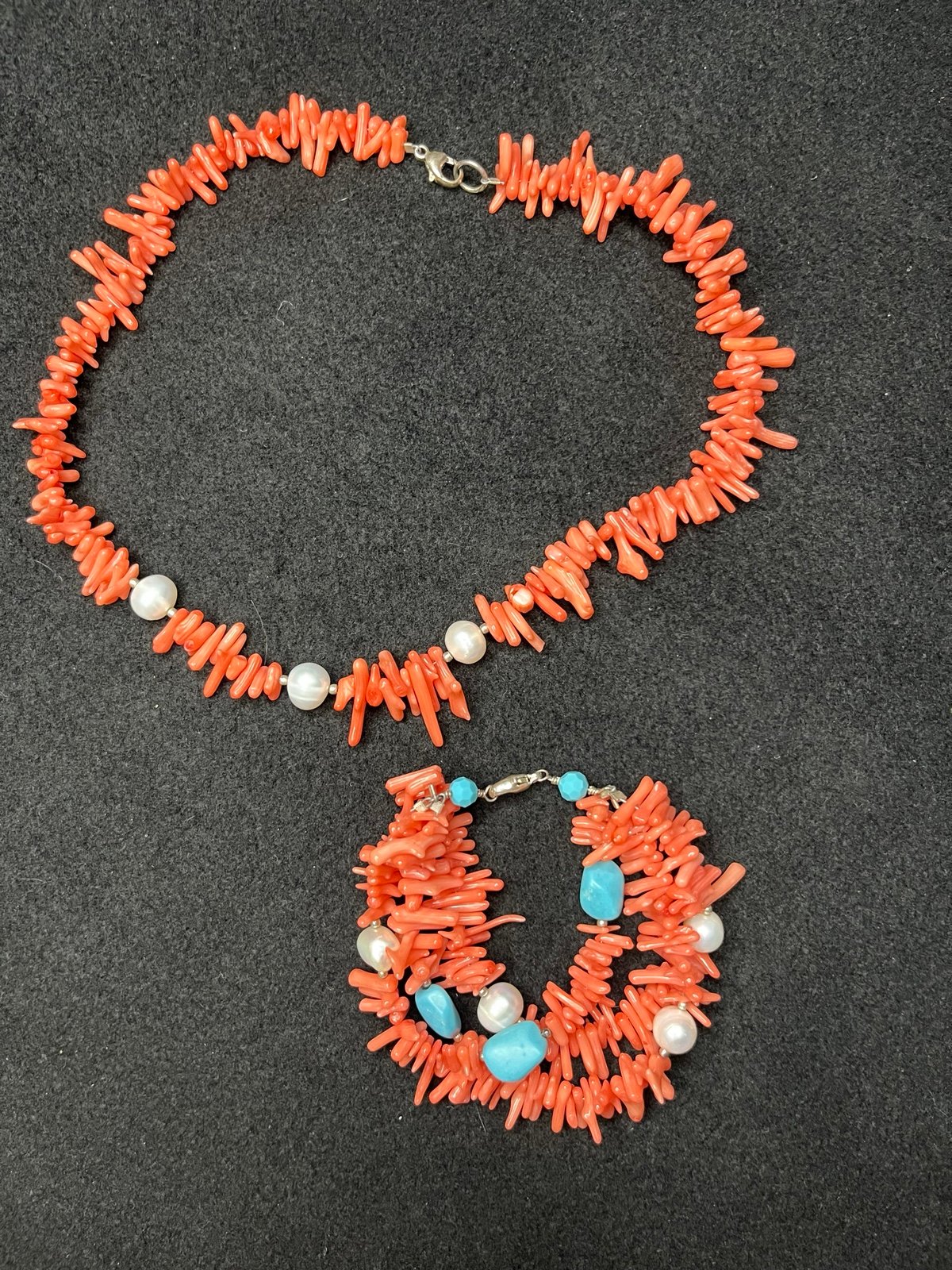 Vintage Red Pink Natural Coral Pearl Necklace and Bracelet Set