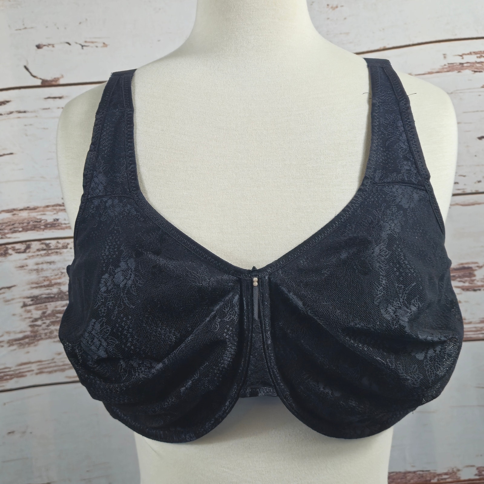 Wacoal Clear and Classic Full Coverage Underwire Bra Black Size 44DD