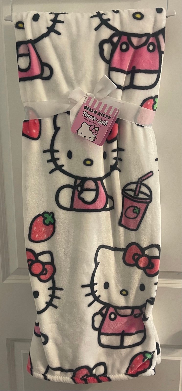 Hello Kitty Strawberry Milkshake Throw Blanket
