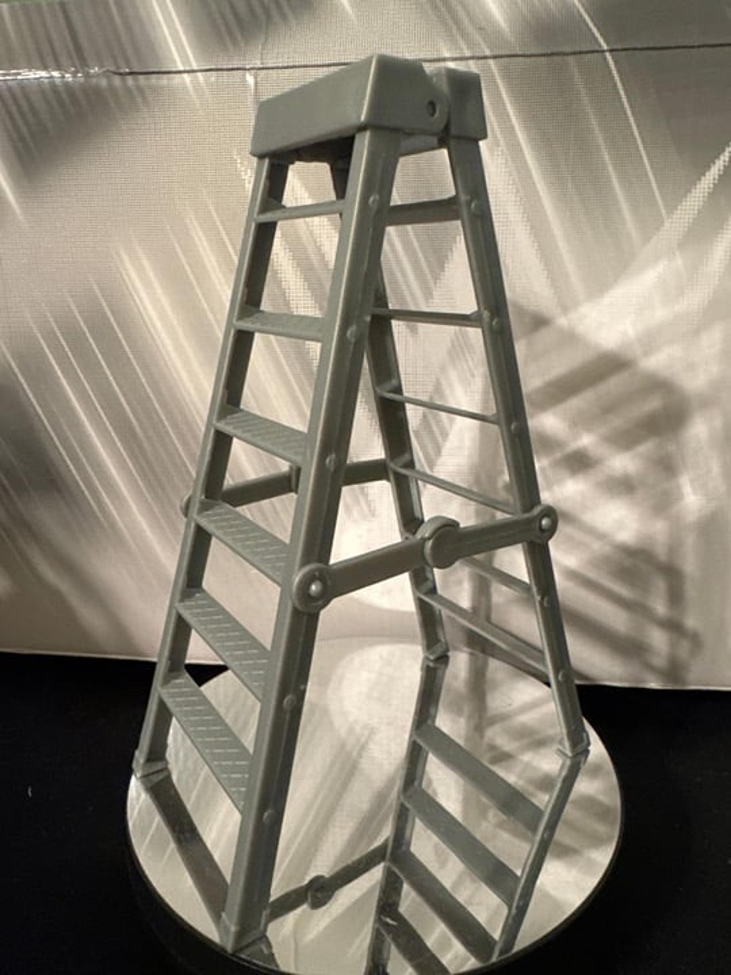 Accessories - Gray Ladder