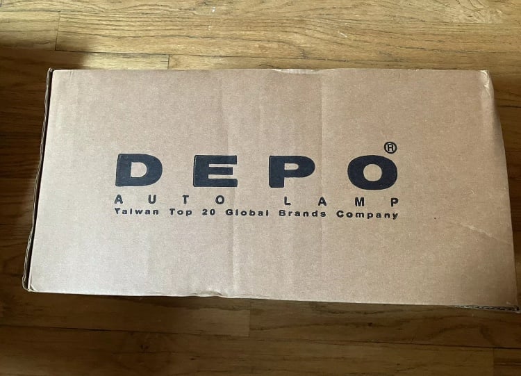 DEPO Autoparts Auto Lamp For 2013 Honda Accord SDN 317-2051R-AC NEW NIB