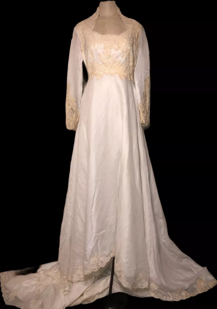 Vintage Victorian style Beaded long Sle
