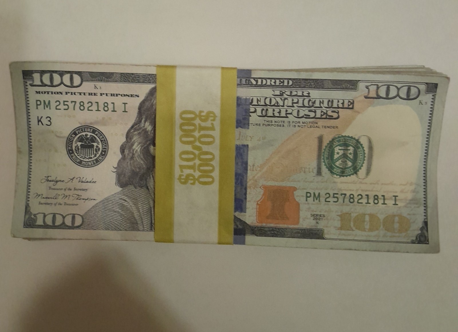 Prop 10,000 Dollars [100 PCS] AGED WELL