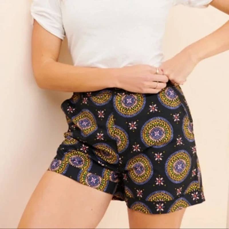 Anthropologie Abstract City Shorts Medallion Black Size 12