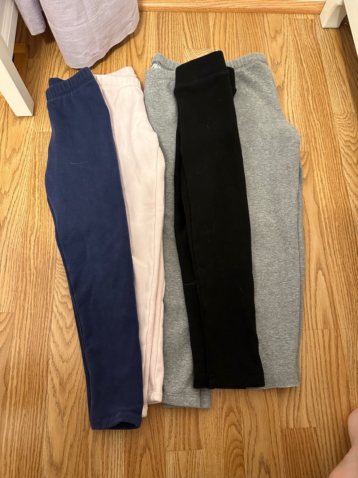 Cat and jack cosy legging lot size 6 Cat and jack cosy legging lot size 6