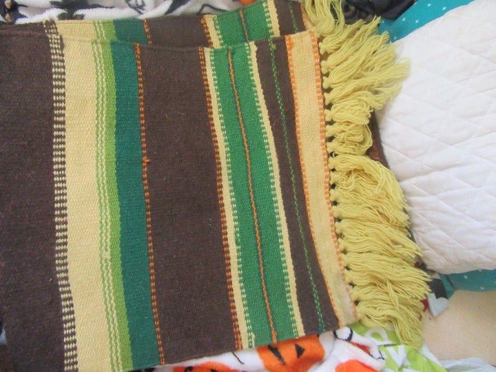 vtg w fringe saddle blanket woven wool rug, southwestern Mexican floor runner