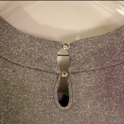 Item photo preview #3
