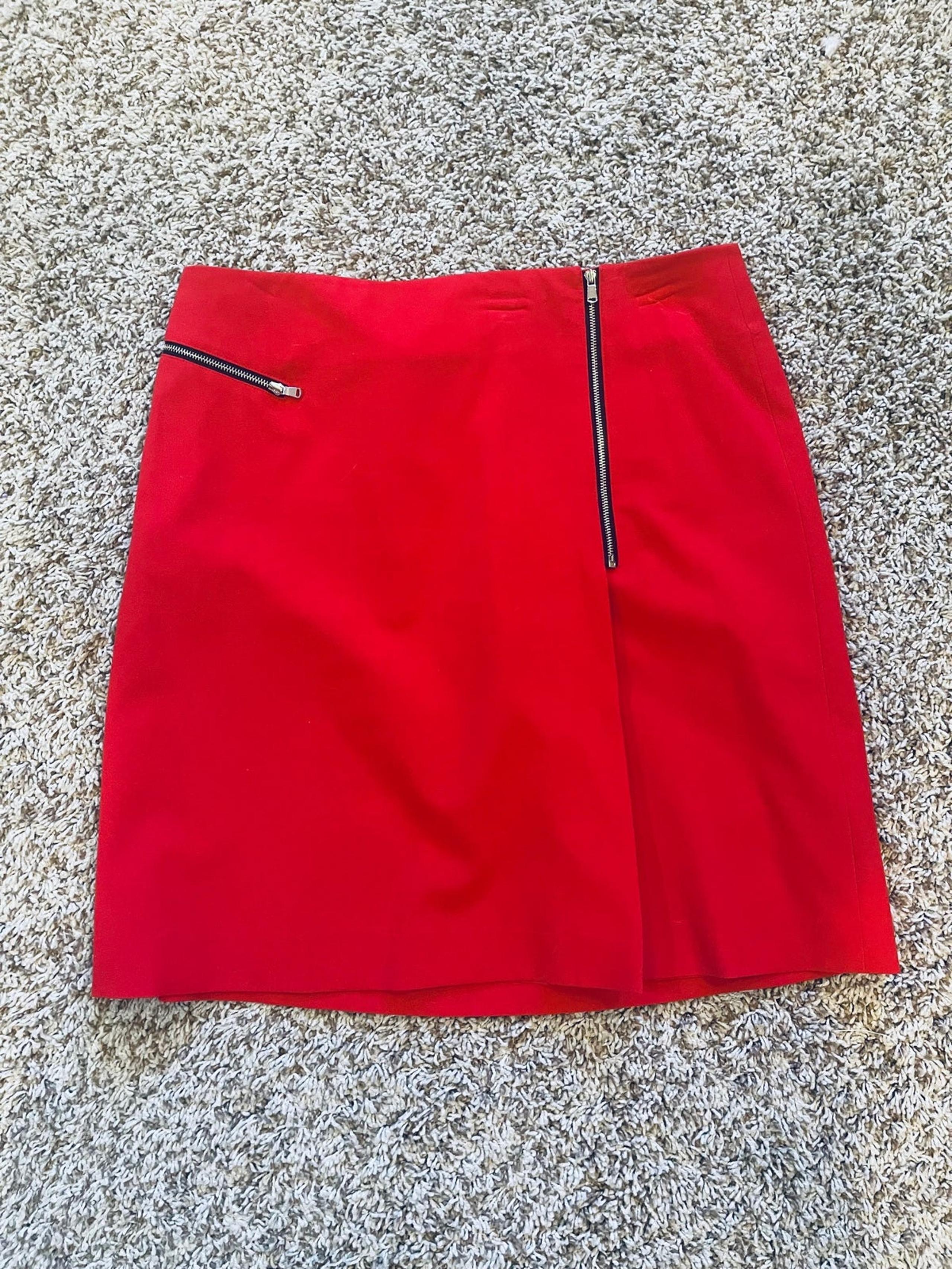 Nine West zipper red pleated skirt size 10