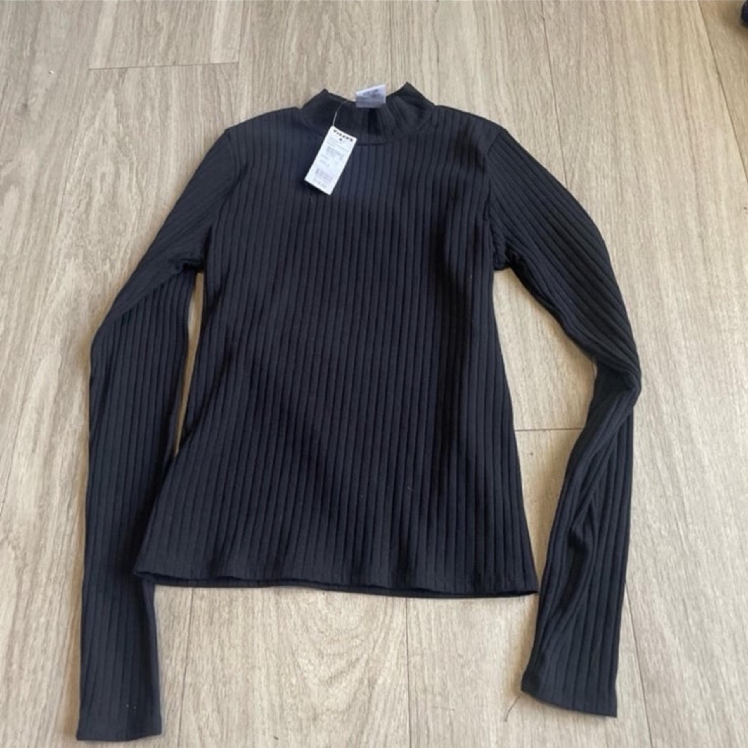 NWT top