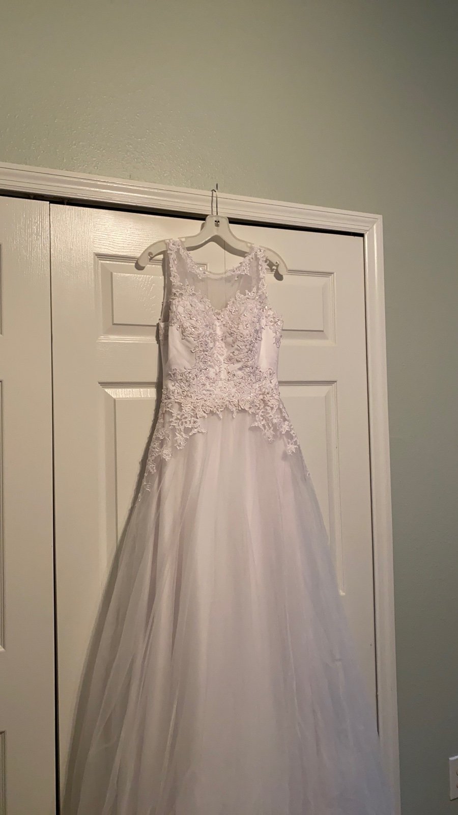 NEVER WORN NEVER ALTERED Wedding Dress