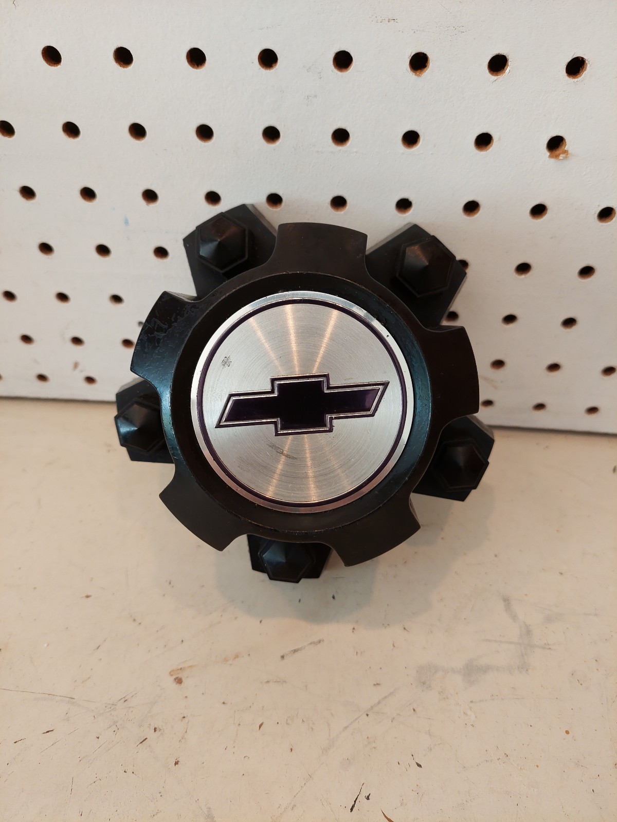 1982-1993 Chevy S10 / 83-1994 Blazer truck pickup Wheel Center Cap 14035565 #2