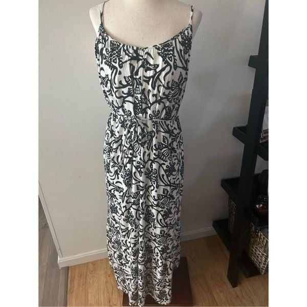 Loft new black and white xs maxi dress