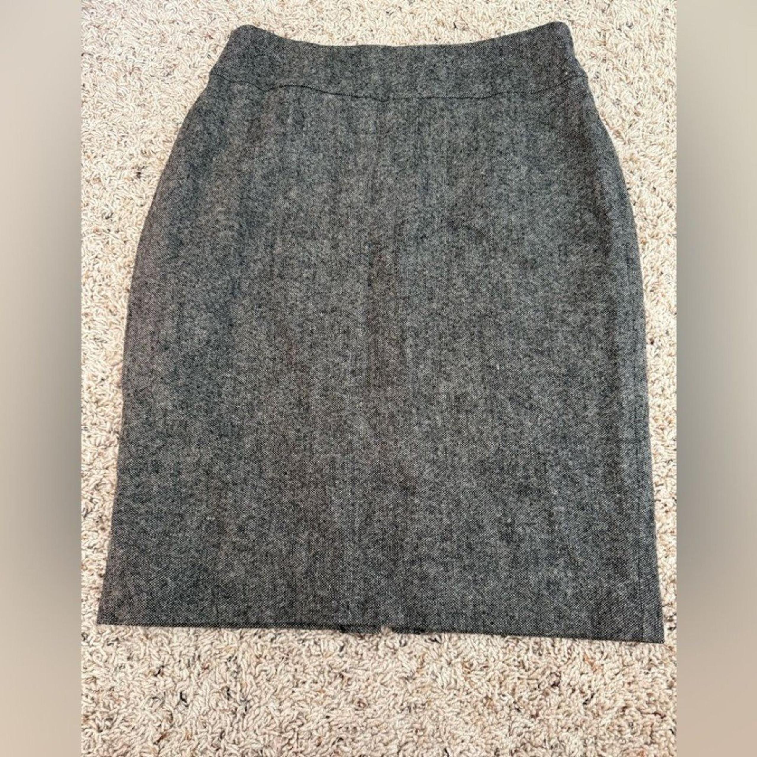 Cabi Women’s Wool Blend Straight Pencil Skirt Grey Midi Business Career Sz 4