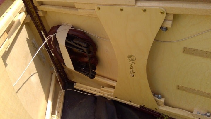 massage table