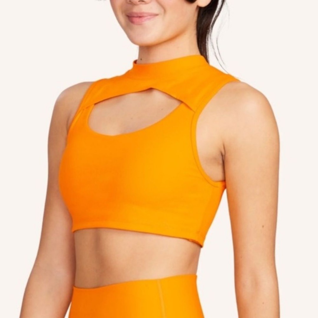 Peloton Women’s M Cadet Rib High Neck Cutout Sports Bra Bright Orange Athletic