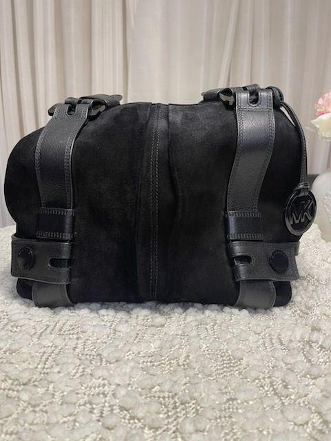 purses and handbags