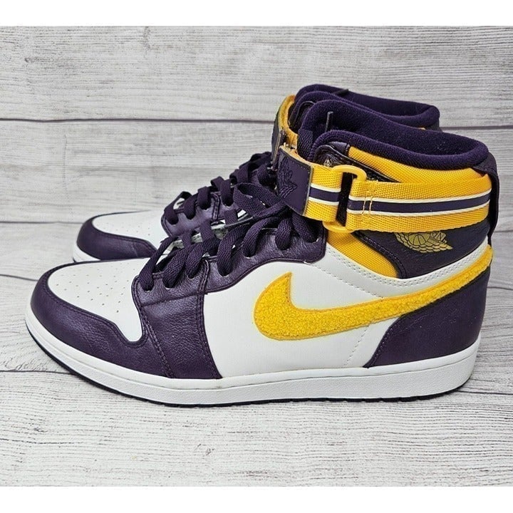 Nike Air Jordan 1 Retro High Strap Women's Sneakers Shoes Sz 8 Grand Purple Maiz