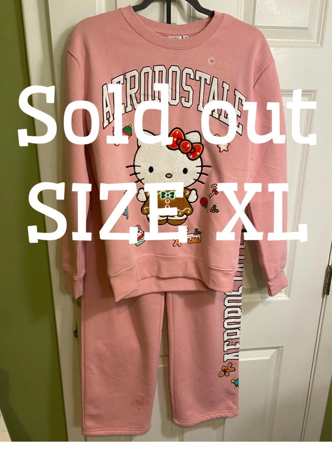 Aeropostale Hello Kitty Gingerbread Straight Leg Sweatpants& Sweatshirt size XL
