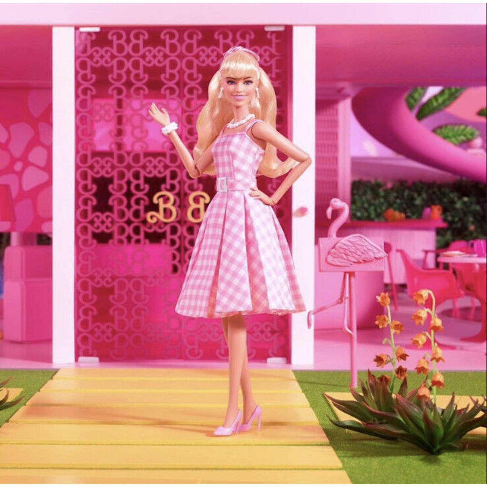 Barbie The Movie 1st Issue 11.5 Barbie Pink Gingham Dress Margot Robbie Doll