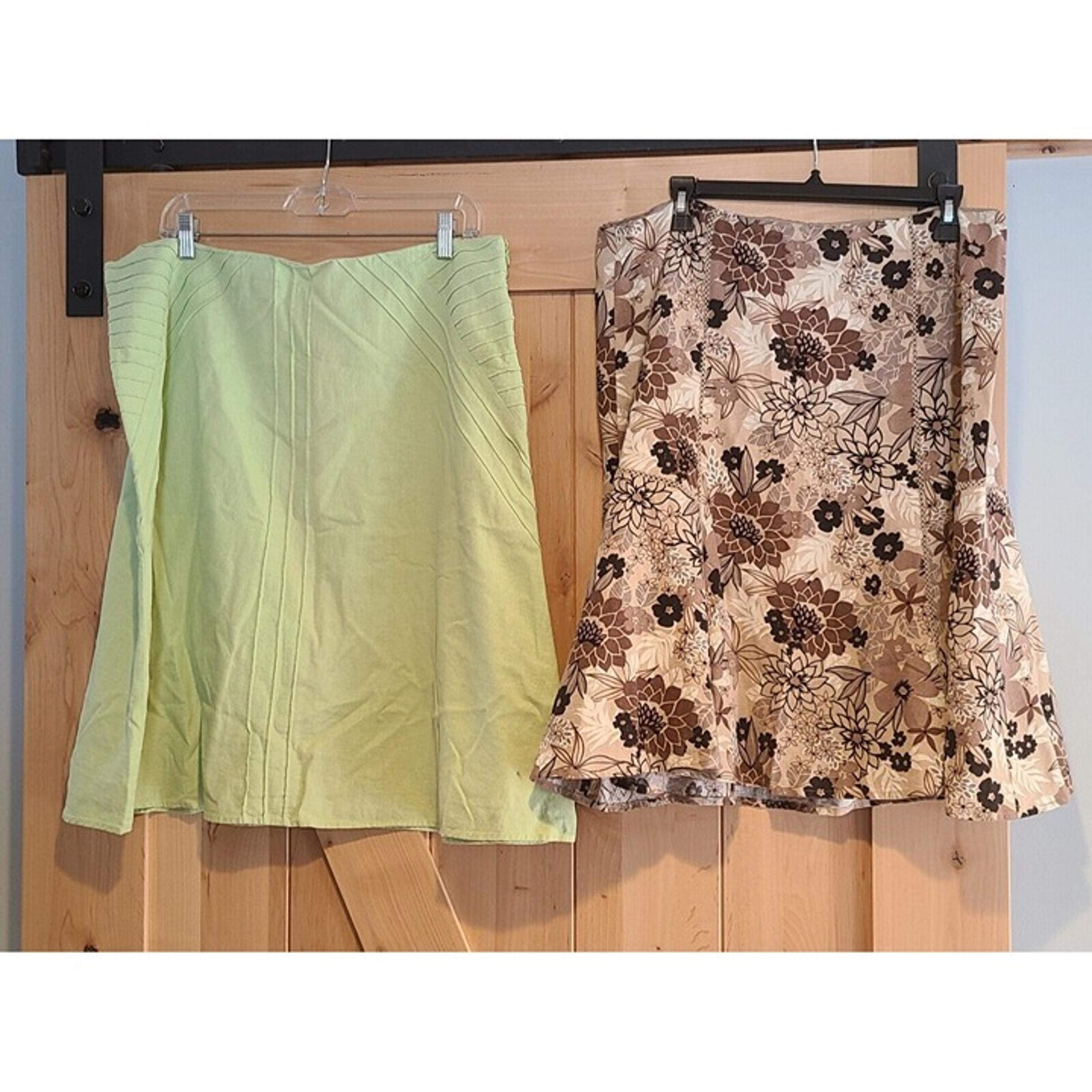 Lot of 2 Christopher Banks Size 16 Linen Blend Skirts Lined Green Brown Floral