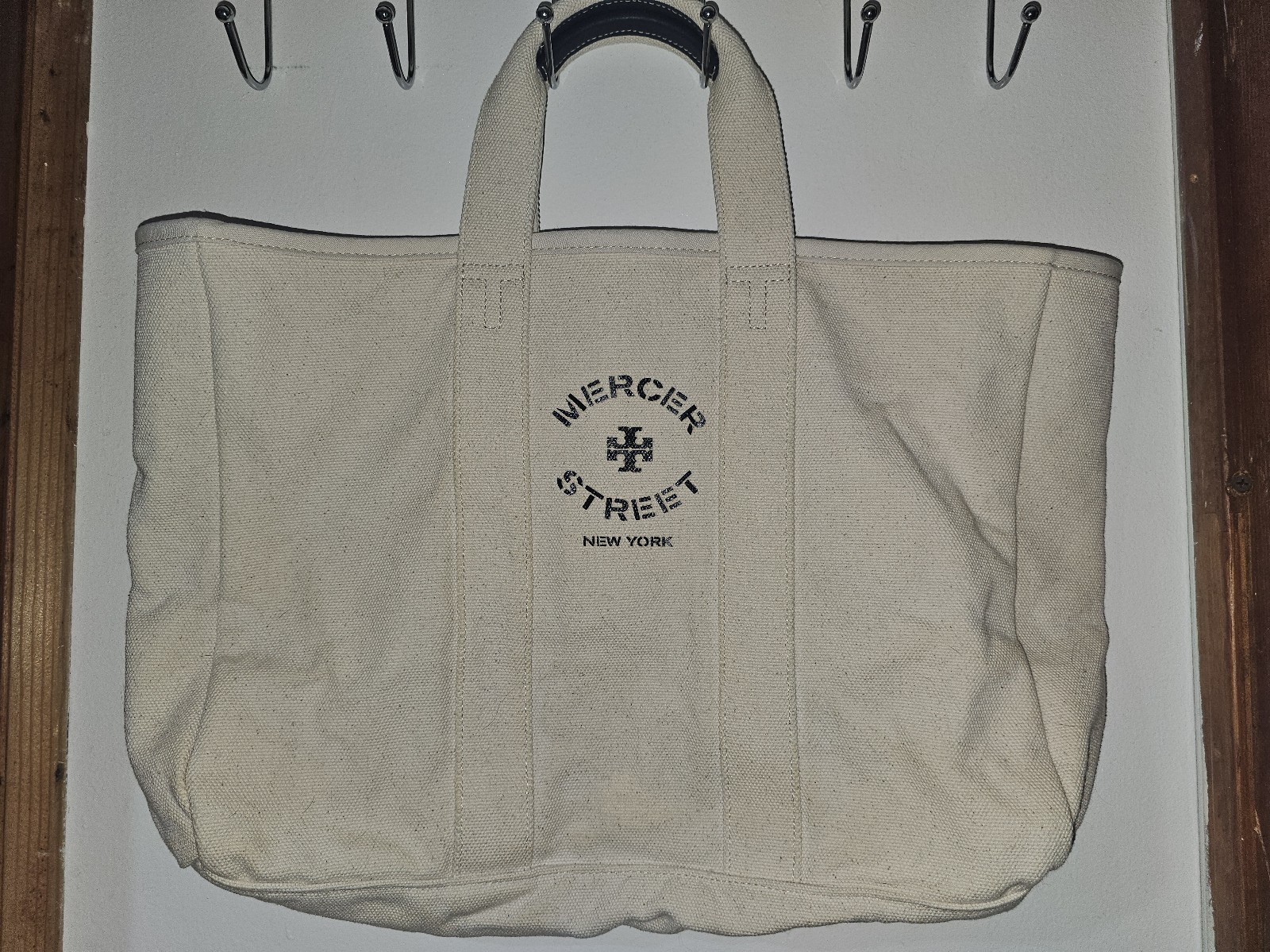 Tory Burch Limited Edition Mercer Street NY Natural Canvas Tote Bag EUC Clean