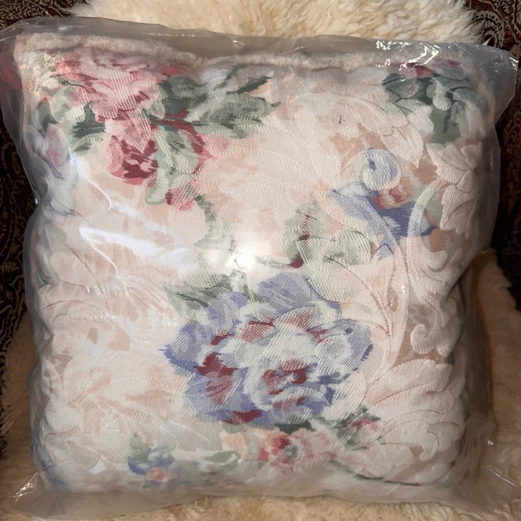 NOS Vintage Sure Fit Products Floral Beige Cotton Fringe Square Throw Pillow USA