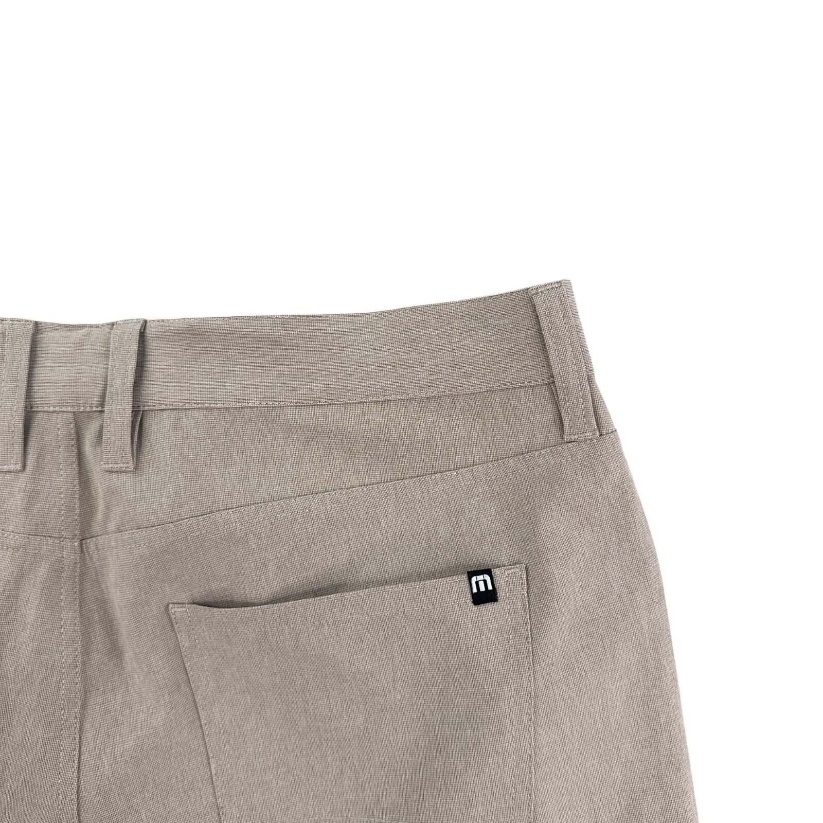Travis Mathew Pants Mens 36x32 Beige Performance Stretch Golf Activewear Chino