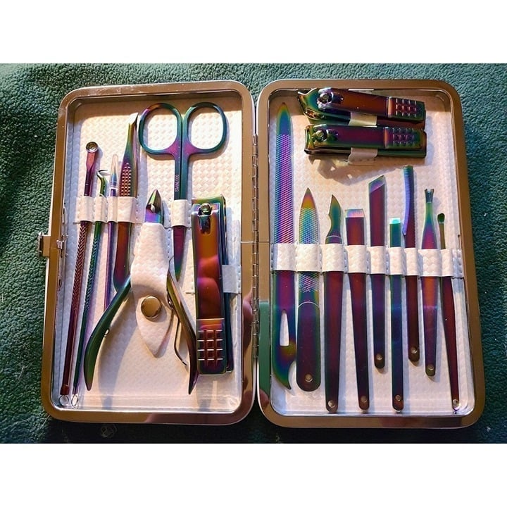 New 18 Pieces Stainless Steel Manicure Kit Professional Grooming Care Tools
