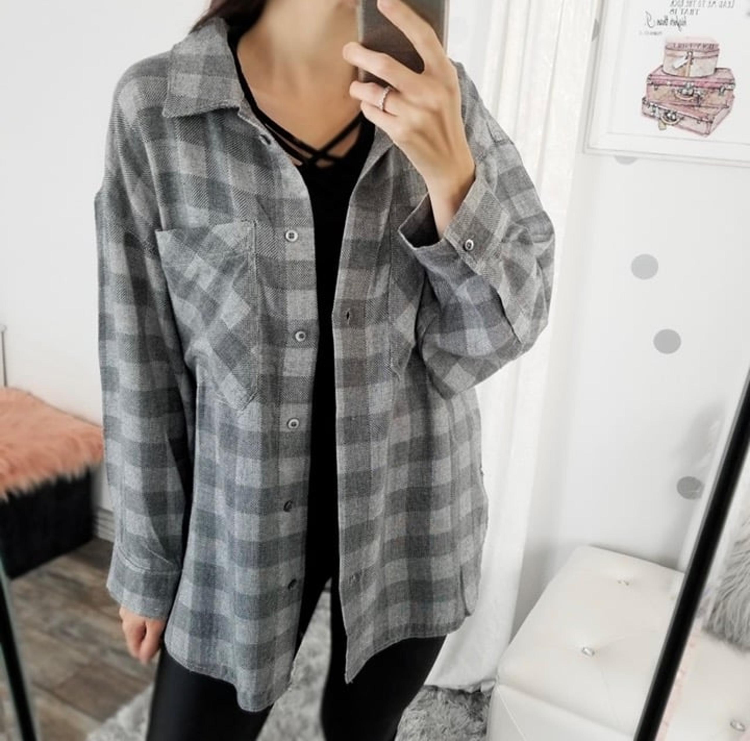 Women’s Spring Plaid Top Black Grey Button Down Oversized Boutique Tops Small
