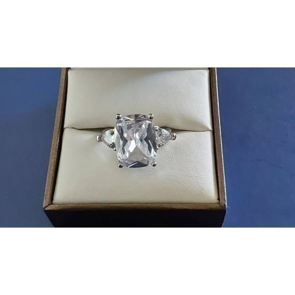 Gorgeous 10 Carat Elongated Cushion & Trillion Cut Bridal/Engagement Ring Sz 8