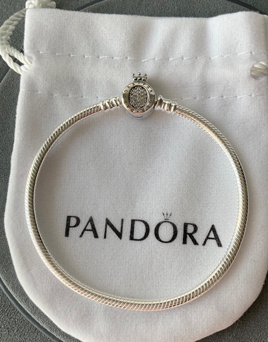 Pandora Moments Crown O & Snake Chain Bracelet 7.5 inches 19cm