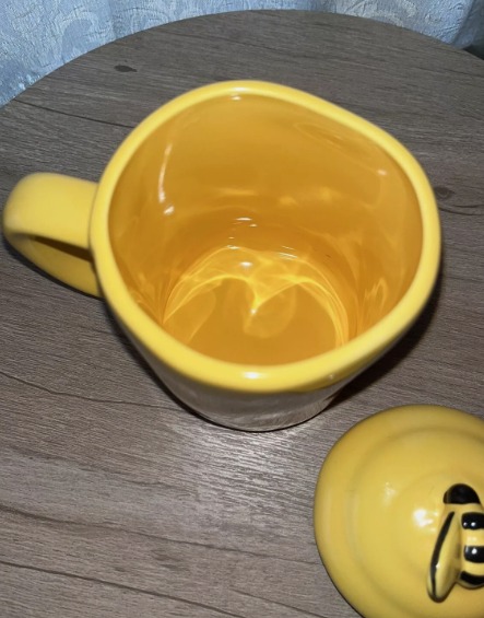 NEW RAE DUNN YELLOW BUSY BEE MUG WITH BEE LID TOPPER KITCHEN CUP DECOR