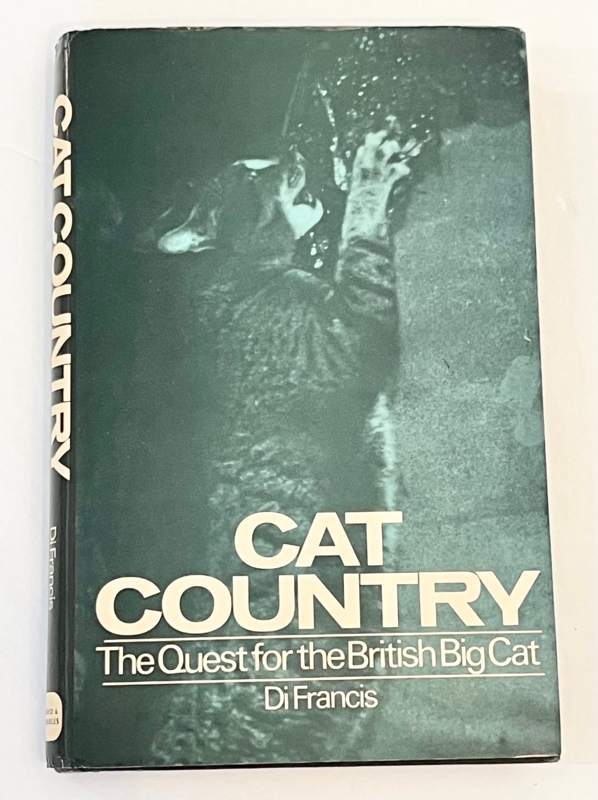 Cat Country The Quest For The British Big Cat Di Frances animal cryptid book