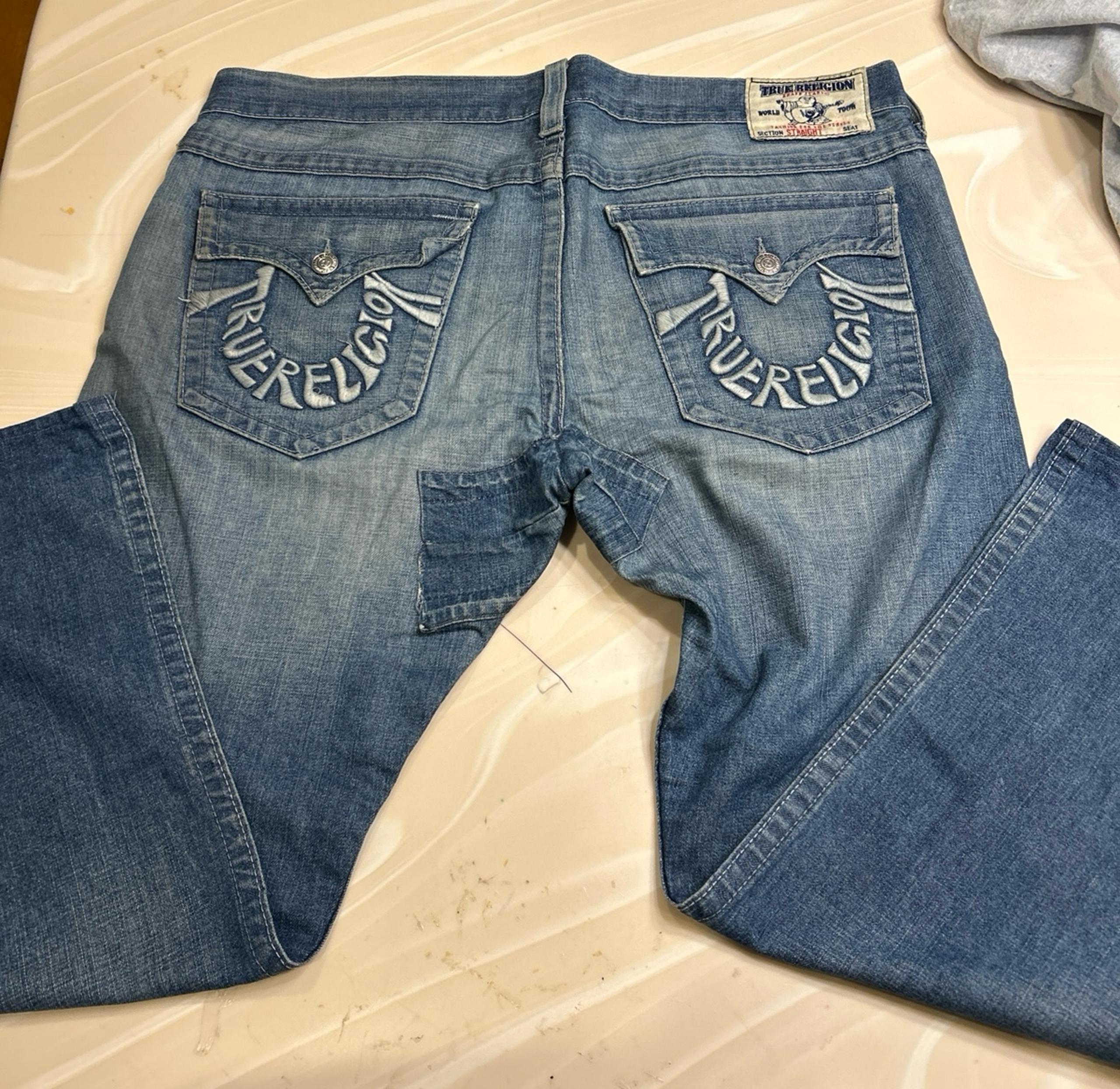 Rare True Religion Jeans men’s size 40 RN 112790 Straight Leg