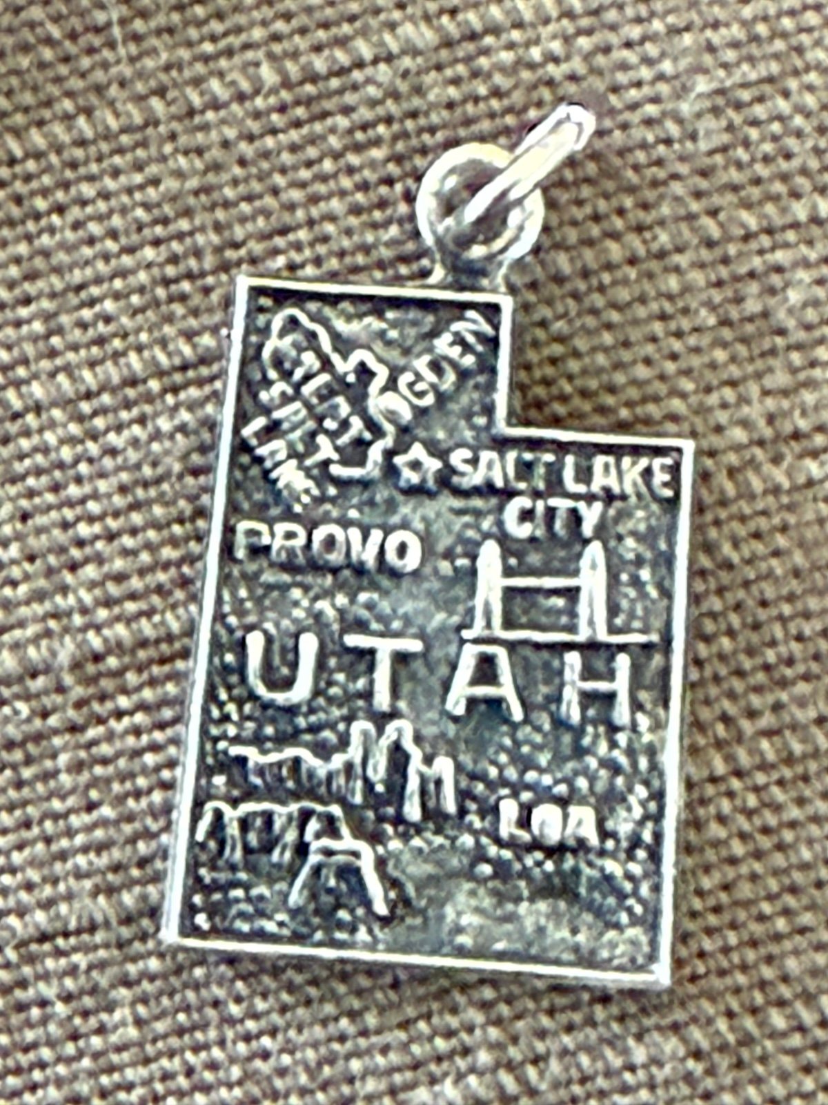 Sterling silver state of Utah pendant
