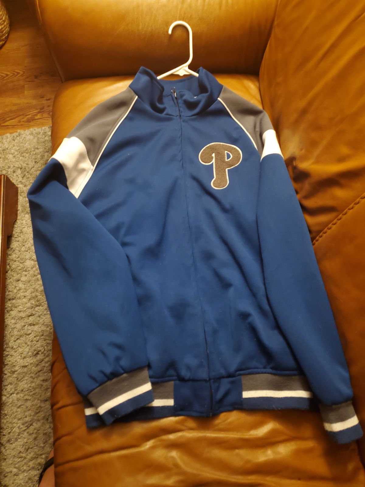Mens xl phillies special edition jacket