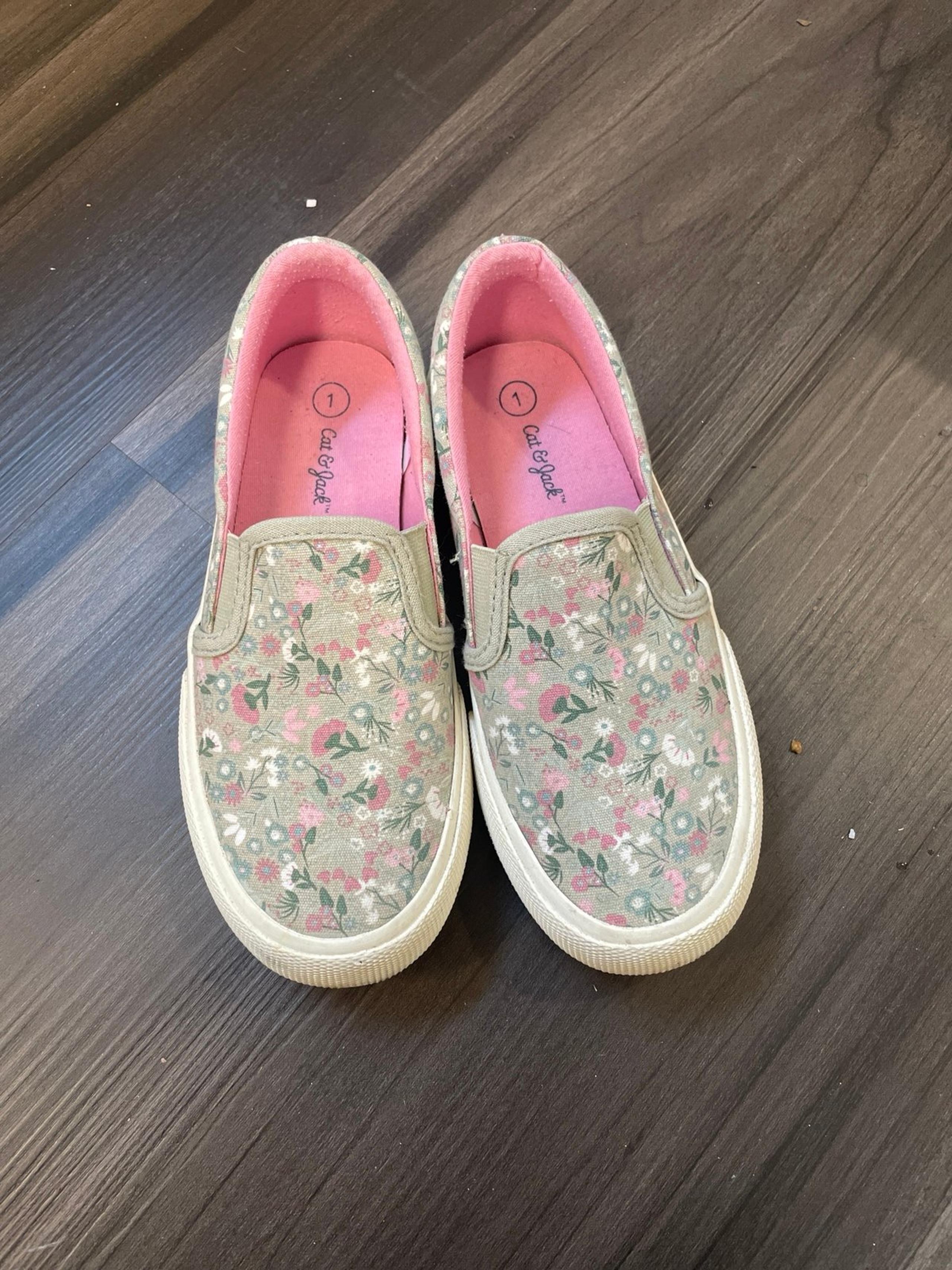 Cat And Jack Girls Green Sariah Floral Slip On Shoes Jr Size 1