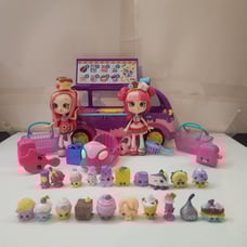 Shopkins Sweet Treats Truck playset w/20 figures 2 dolls Donatina