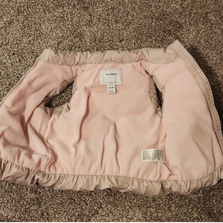 Old Navy Vest - detail