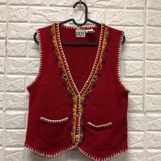Vtg Star Cody knit vest cardigan beaded Native American look 80% silk