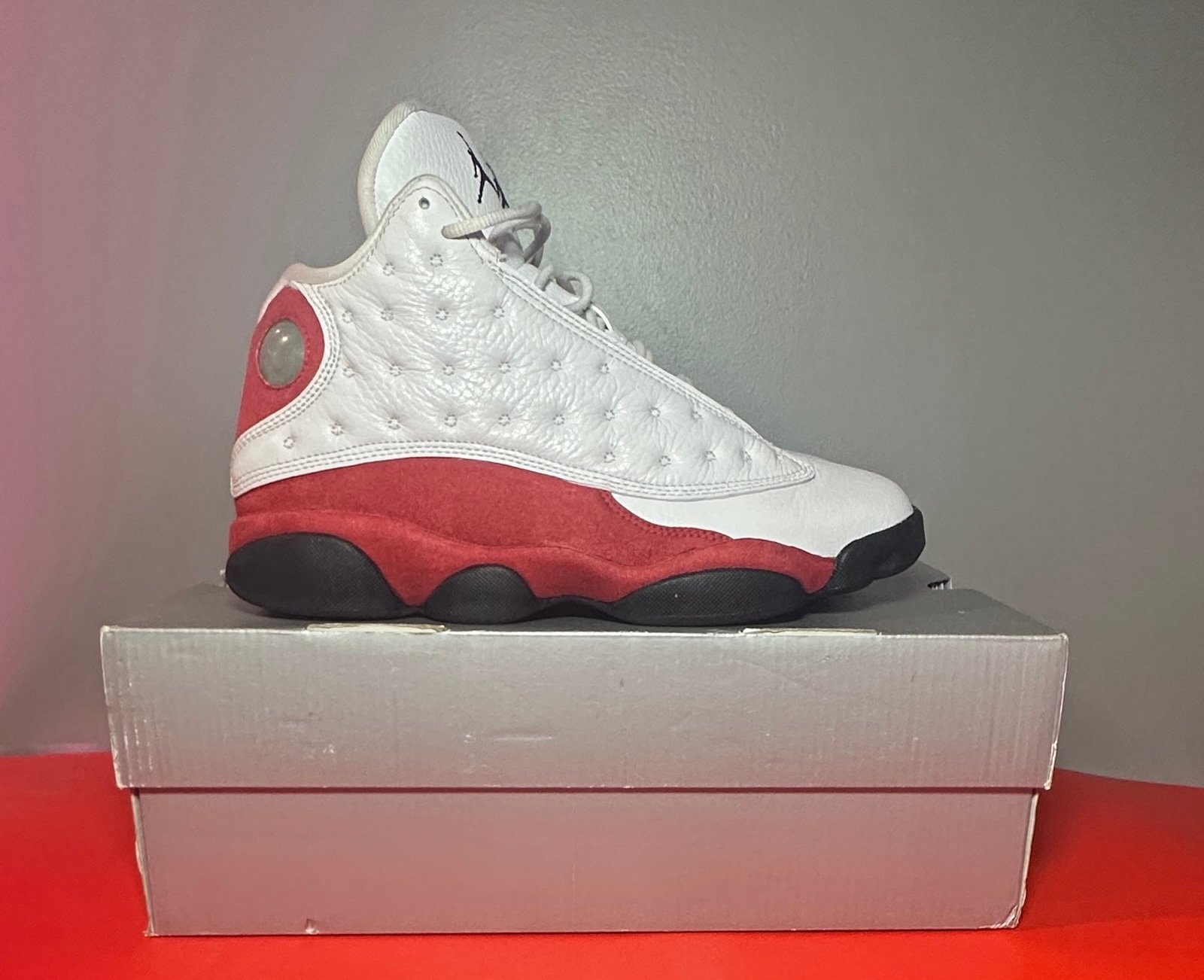 Size 8 - Jordan 13 Retro Chicago