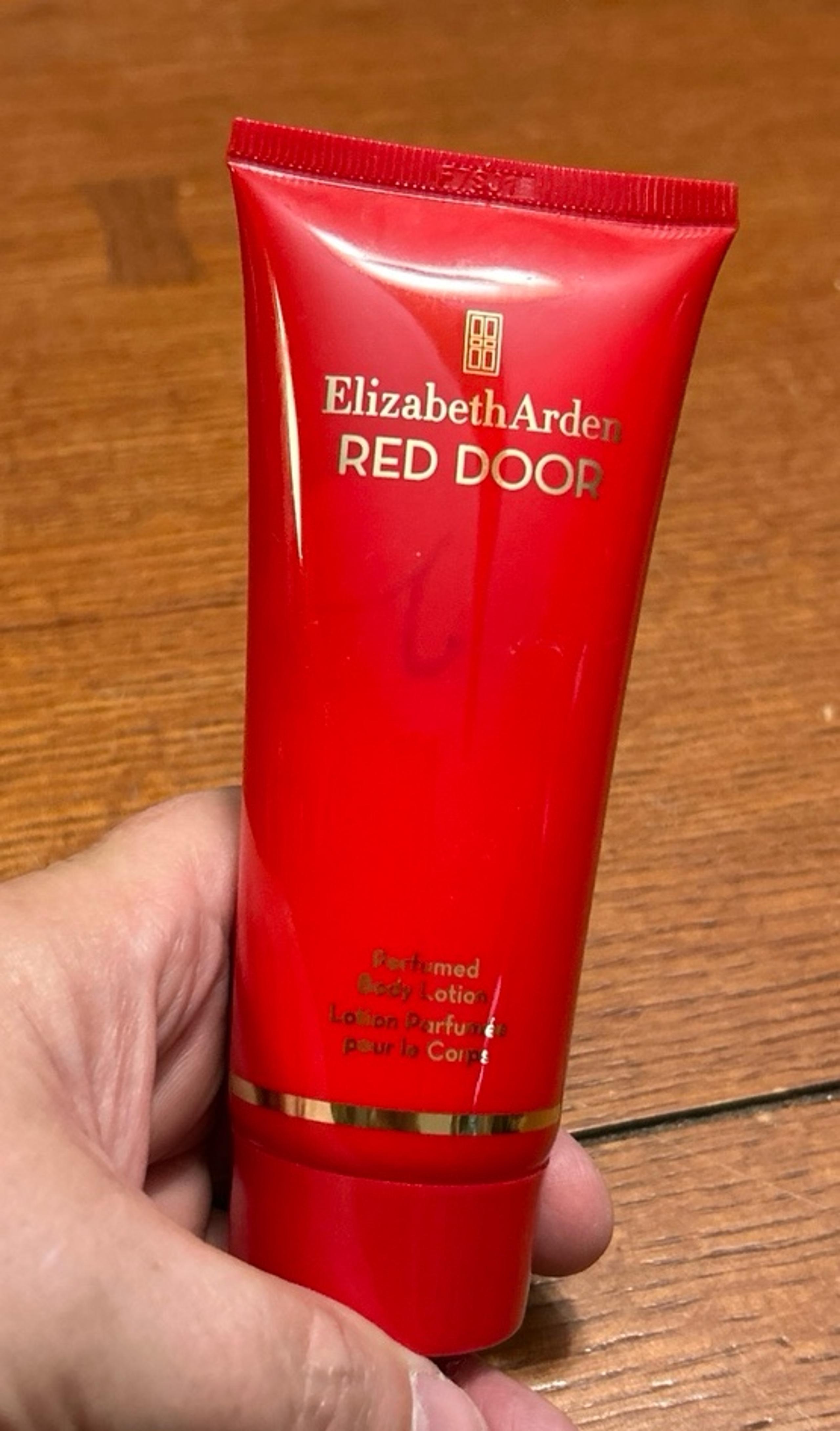 Red Door by Elizabeth Arden Perfumed Body Lotion 3.3oz/100ml BRAND NEW