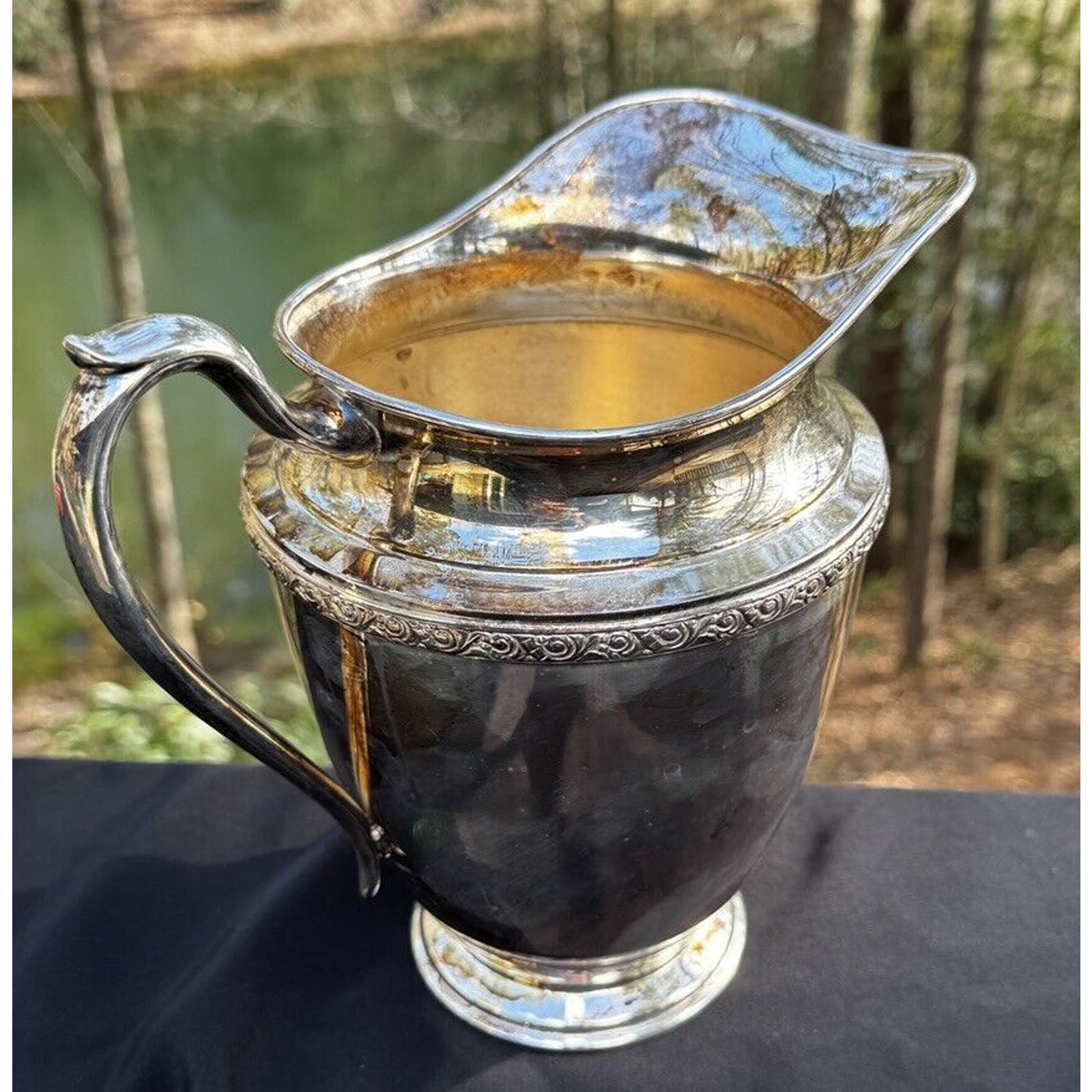 Antique Oneida Ltd. Brookline Silverplate Water Pitcher Ice Lip Thumb Rest -SB