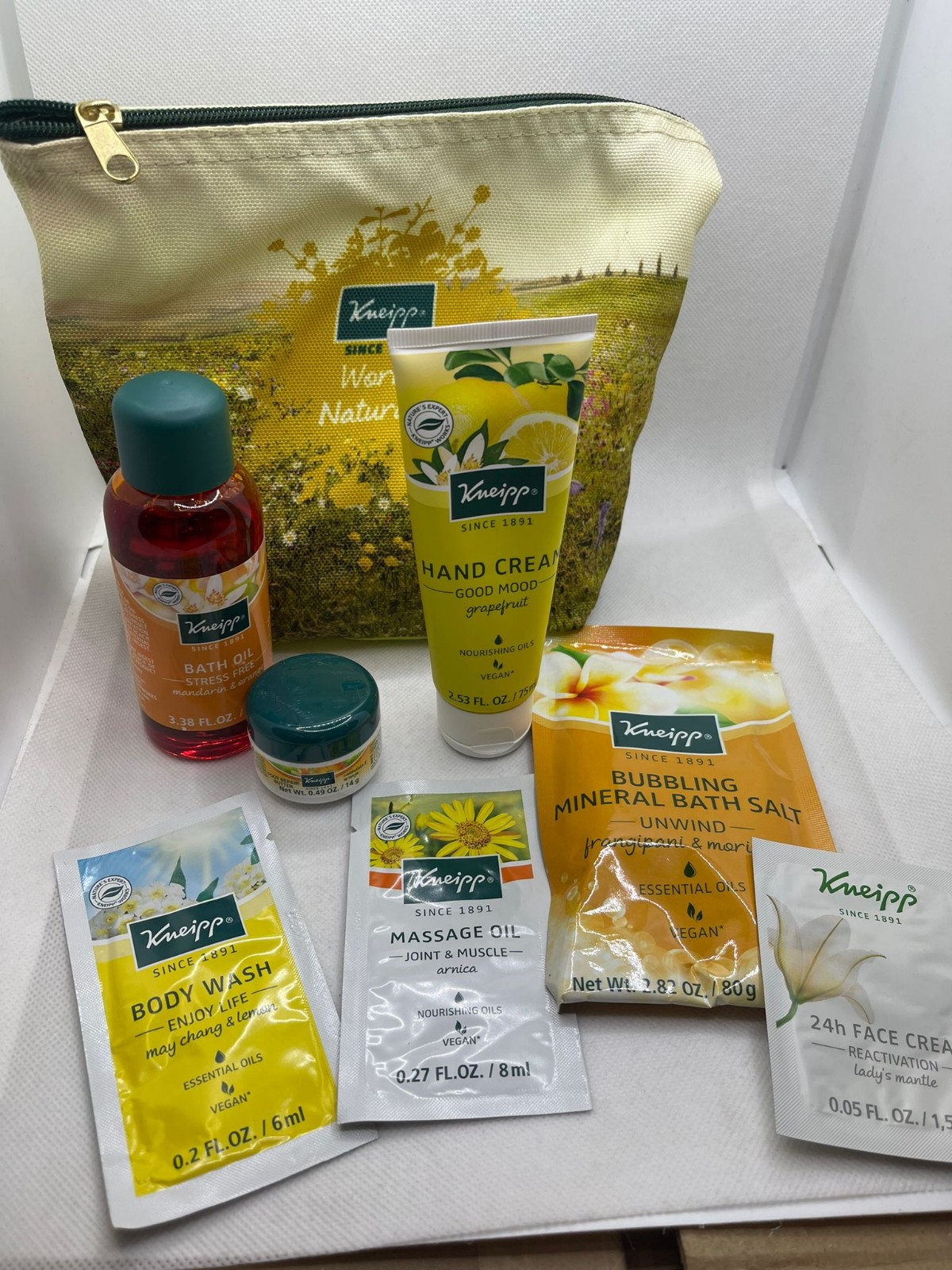Kneipp Set personal care - travel bag - new withoutbox