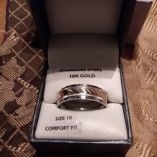 Men's wedding band