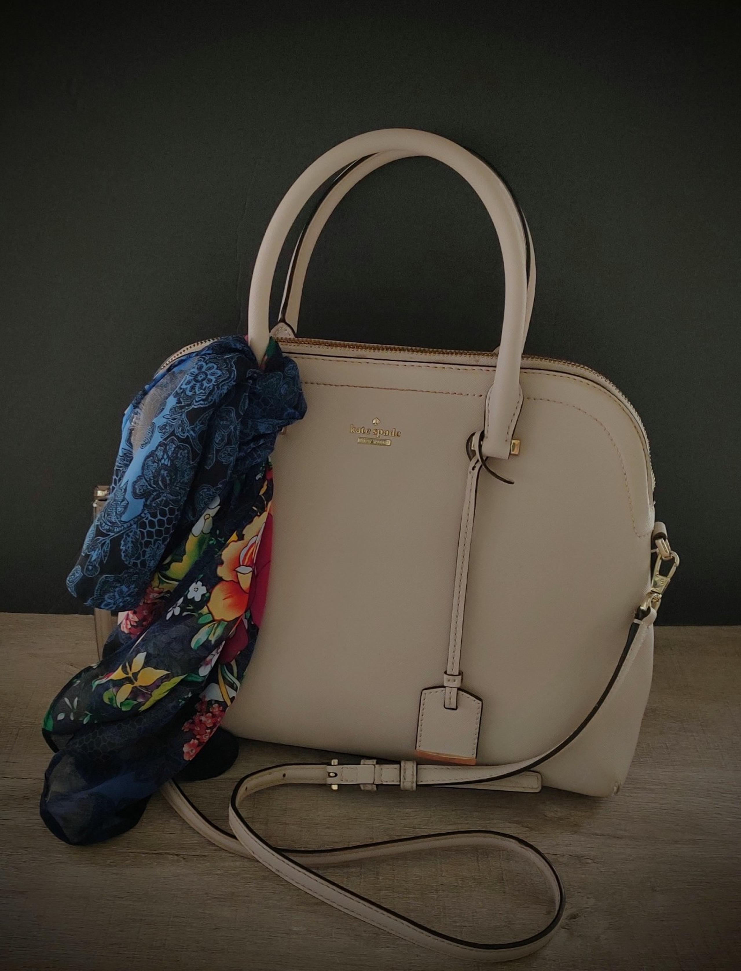 Kate Spade New York Light Gainsboro Grey Purse with Handle/Adjustable Straps